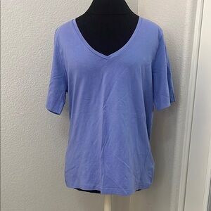 Women's V-Neck Short Sleeve Tee - Lavender